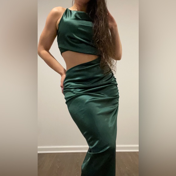 “Moscato Please” Maxi Dress — Hunter 💎 Size Medium 💎 Gorgeous 💎 Fashion Nova - Picture 2 of 16